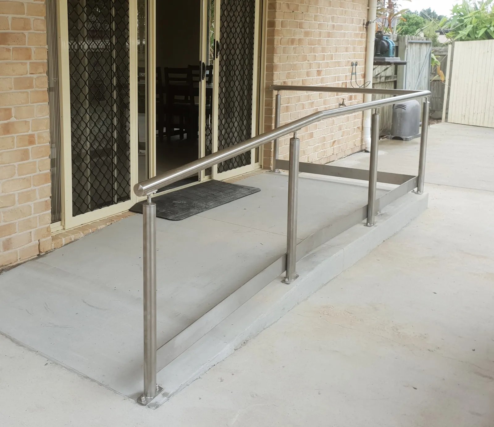 AS1428 Disability Handrail for Goris Construction