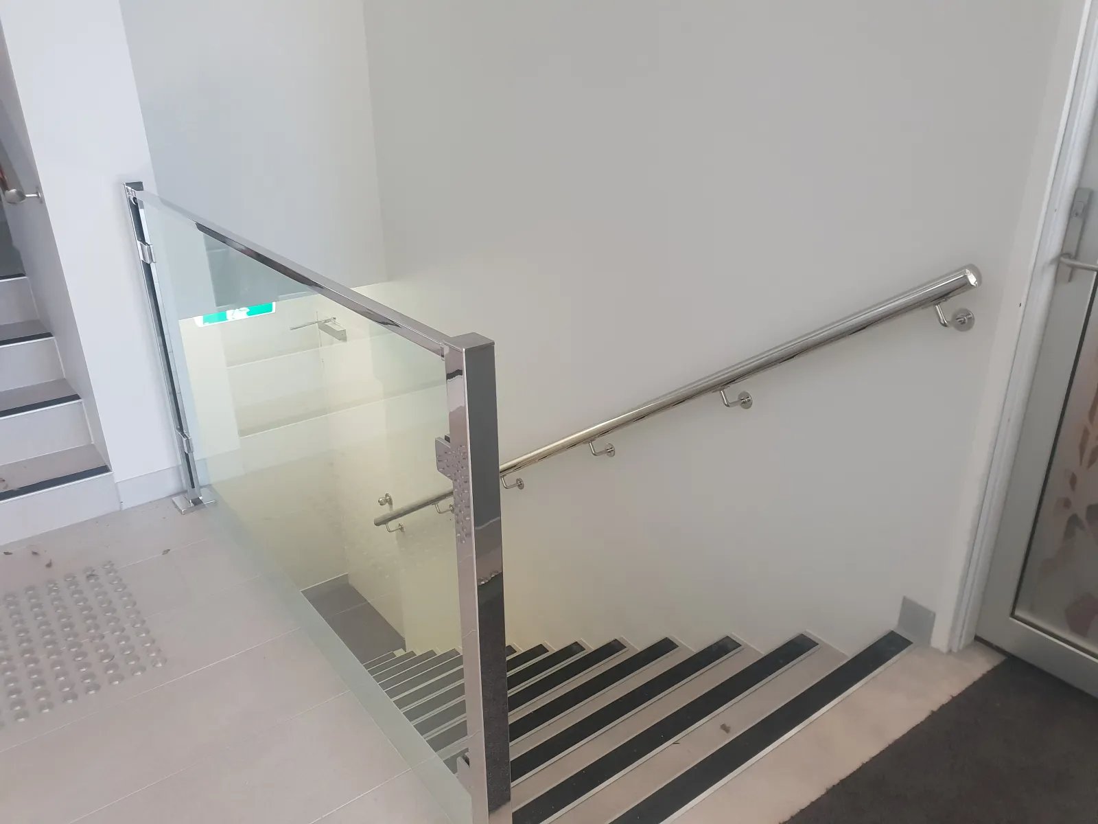 Stainless Steel Handrails for Regis Resort Burleigh Heads